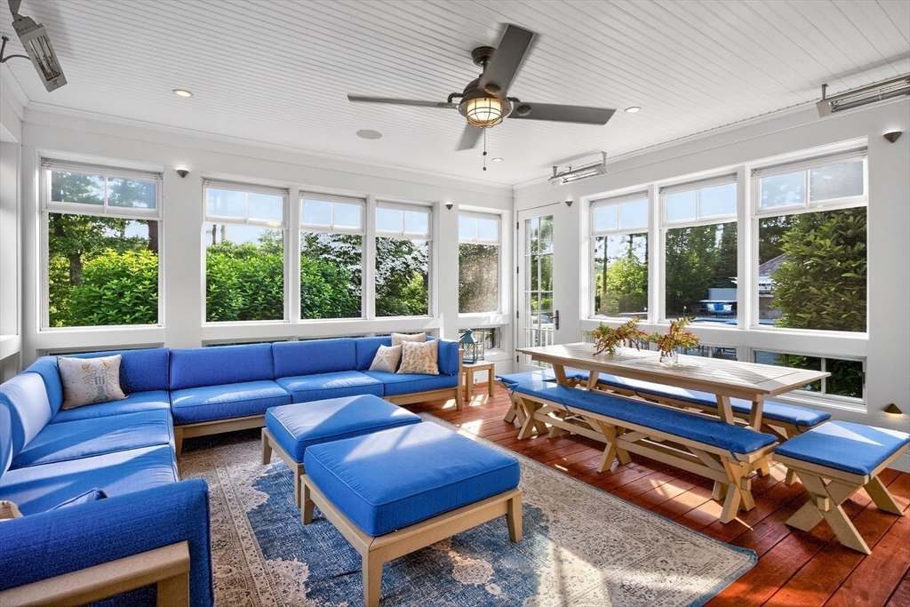 9 High Rdg Dr Mattapoisett, MA 02739