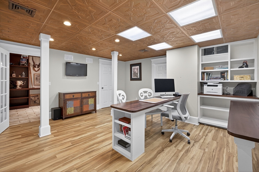 9 High Rdg Dr Mattapoisett, MA 02739