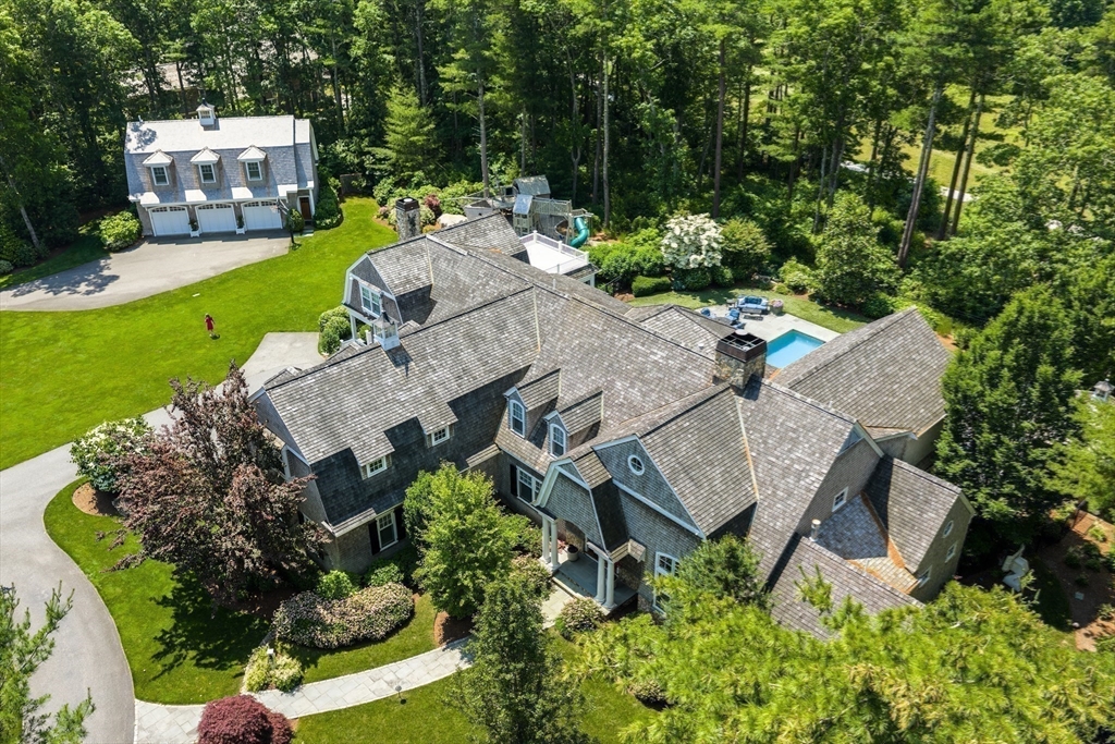 9 High Rdg Dr Mattapoisett, MA 02739