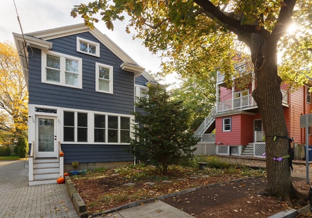 107 Grozier Rd #1 Cambridge, MA 02138
