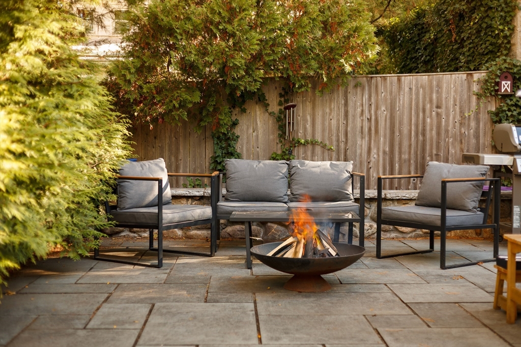 107 Grozier Rd #1 Cambridge, MA 02138