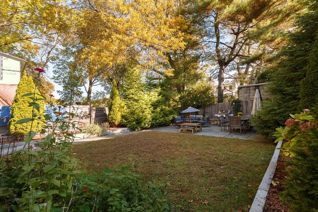 107 Grozier Rd #1 Cambridge, MA 02138