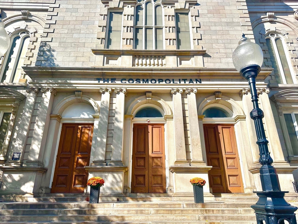 771 Harrison Ave #304