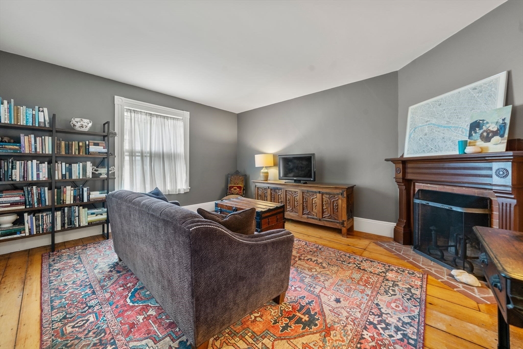 22 Eustis Ave Wakefield, MA 01880