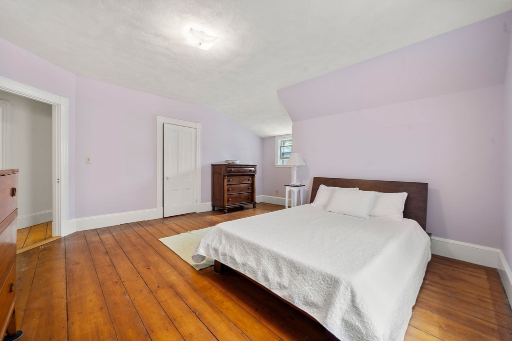 22 Eustis Ave Wakefield, MA 01880