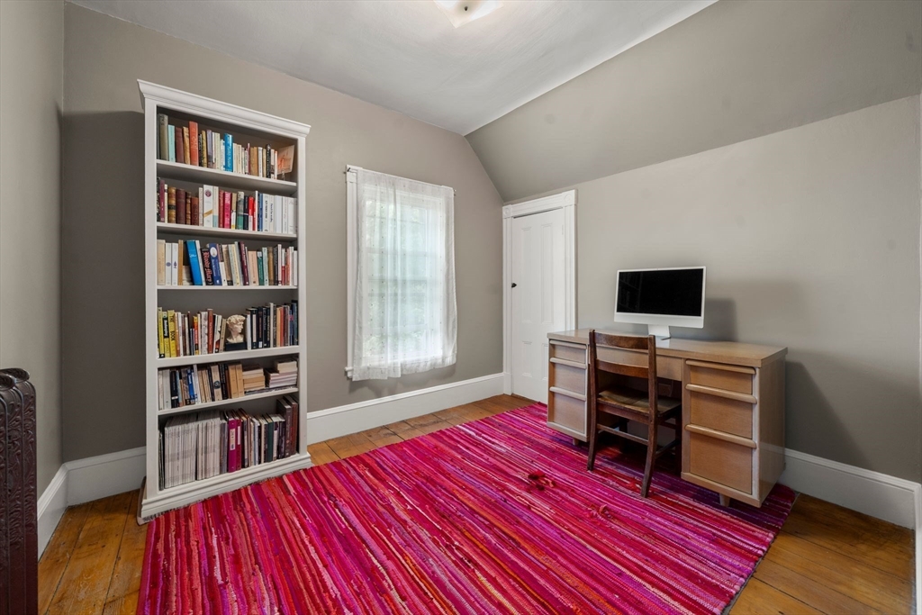 22 Eustis Ave Wakefield, MA 01880