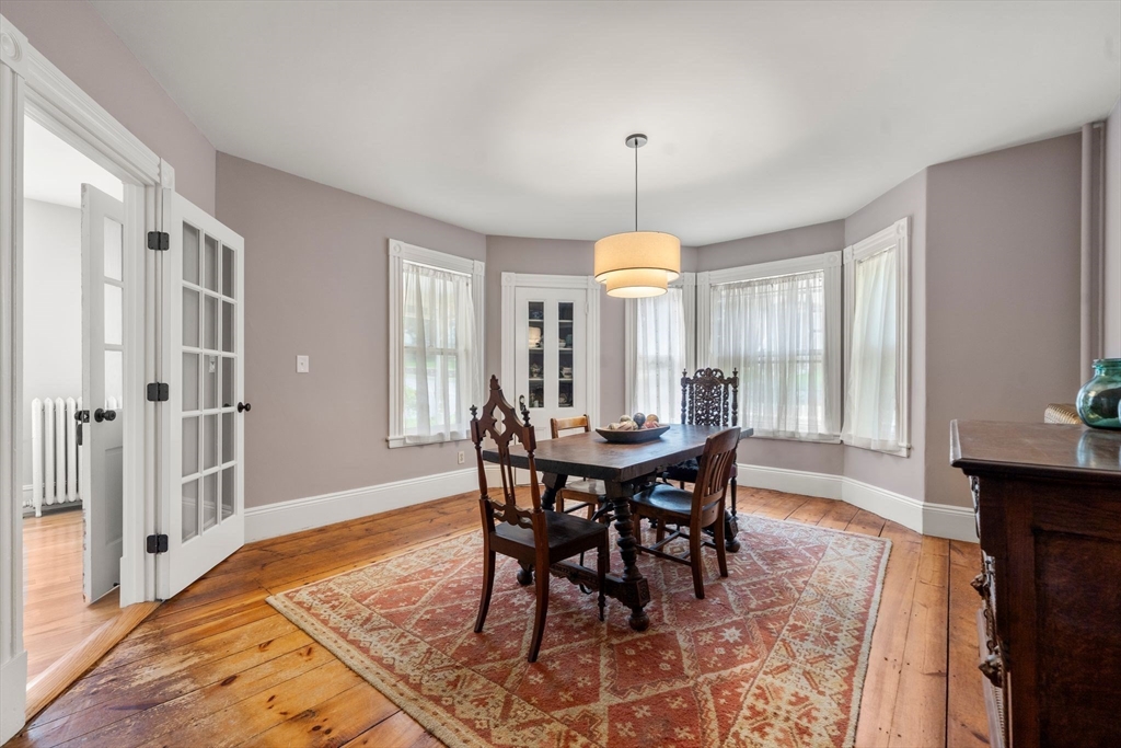22 Eustis Ave Wakefield, MA 01880
