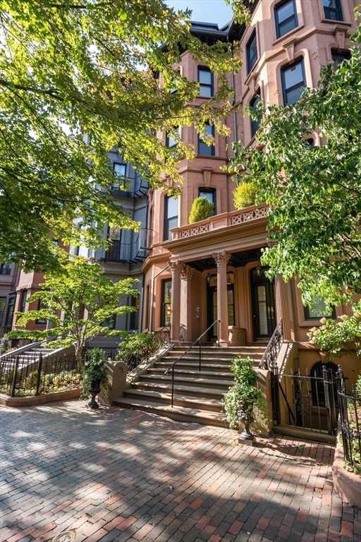 15 Marlborough St #G