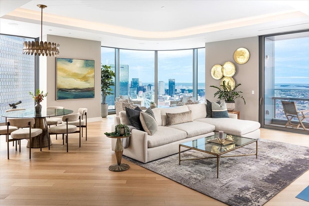 1 Dalton St #5402 Boston, MA 02115