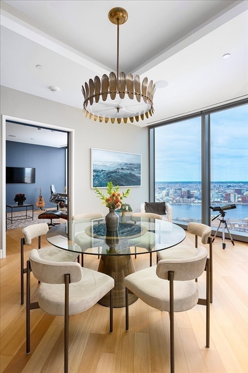 1 Dalton St #5402 Boston, MA 02115