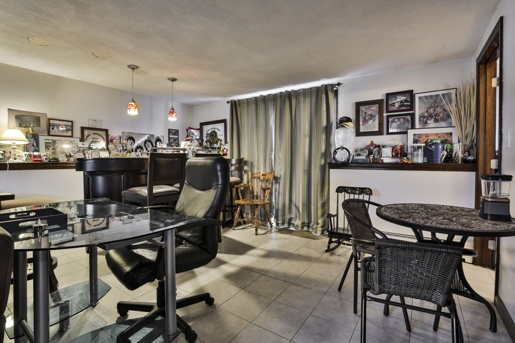 54 Walton St Wakefield, MA 01880