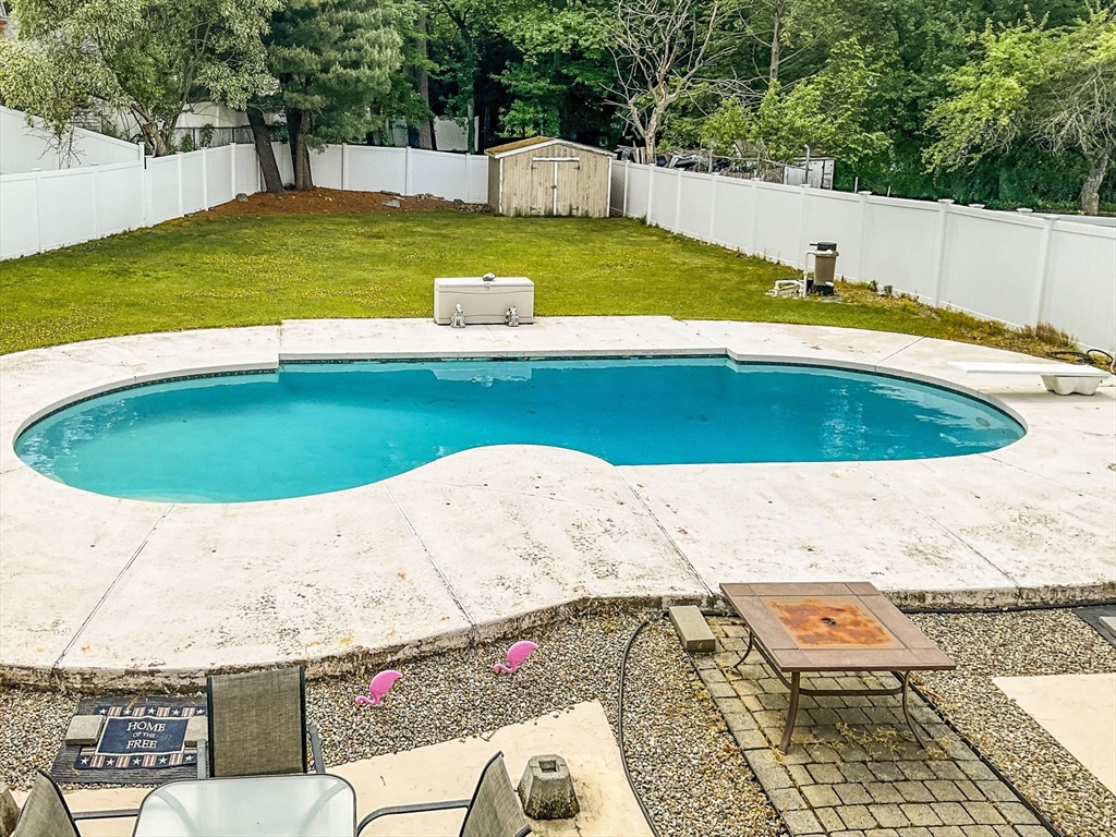 54 Walton St Wakefield, MA 01880