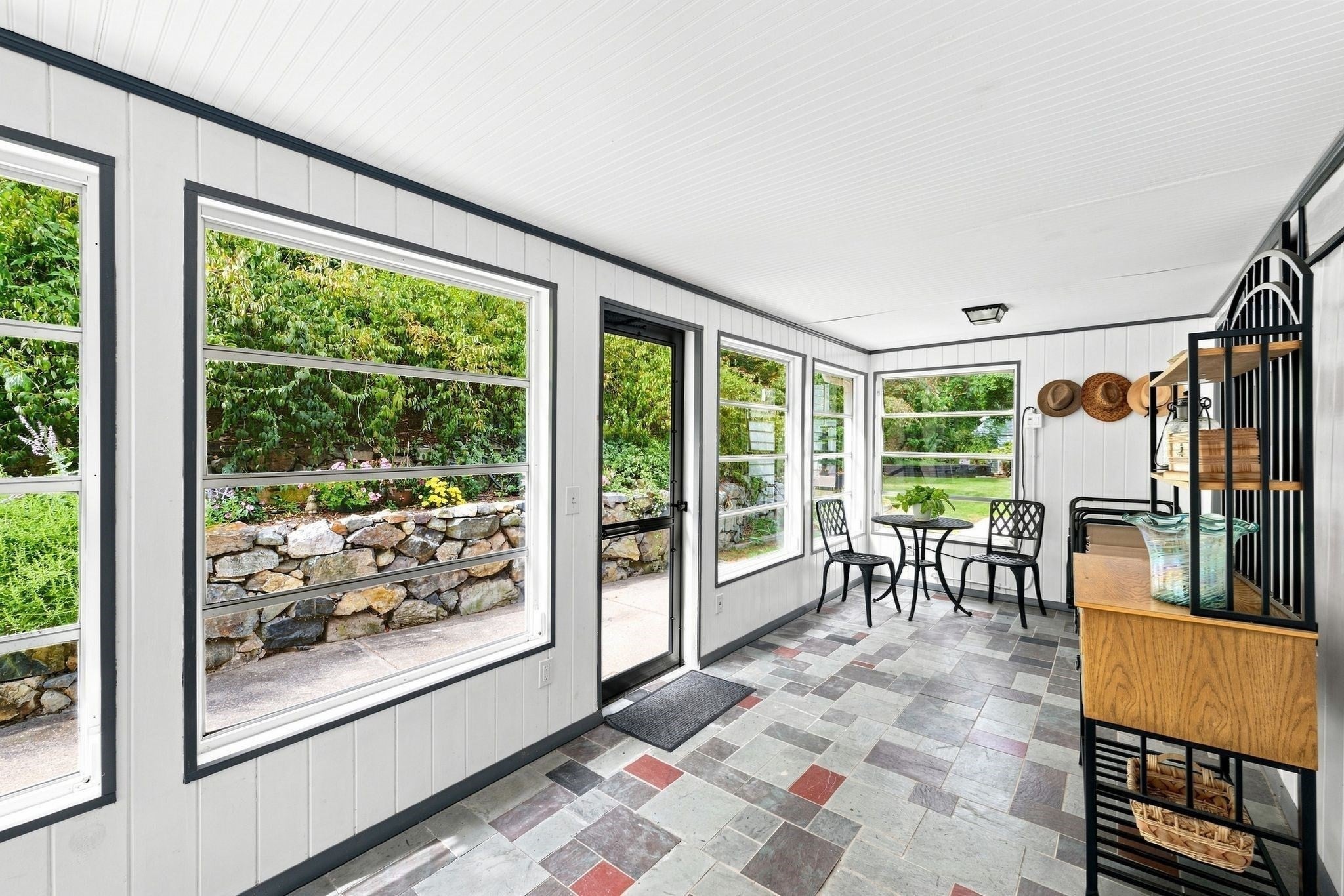 78 Oak St Wakefield, MA 01880