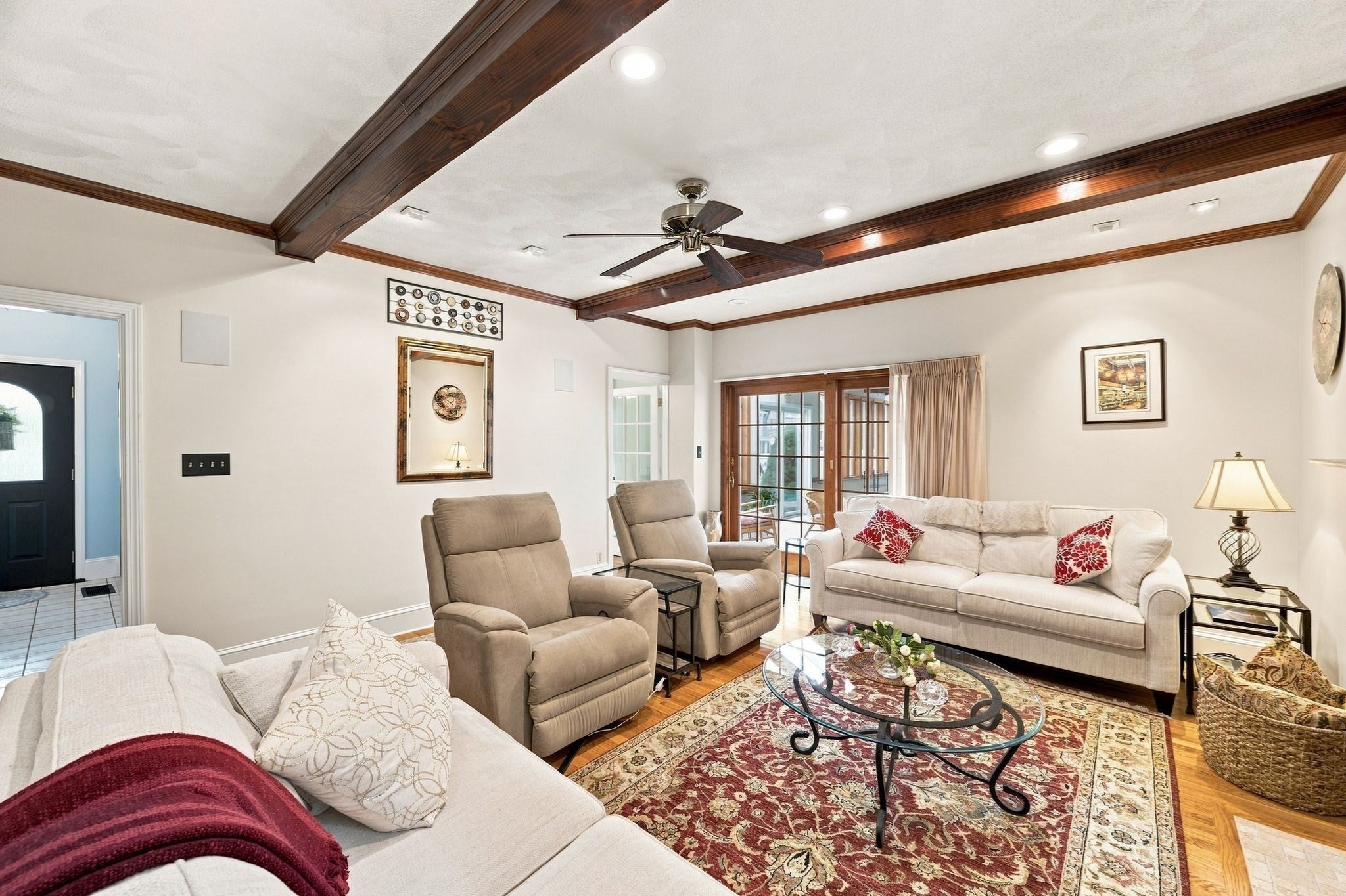 78 Oak St Wakefield, MA 01880