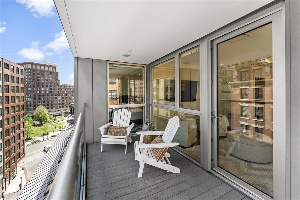 101 Broad St #8B