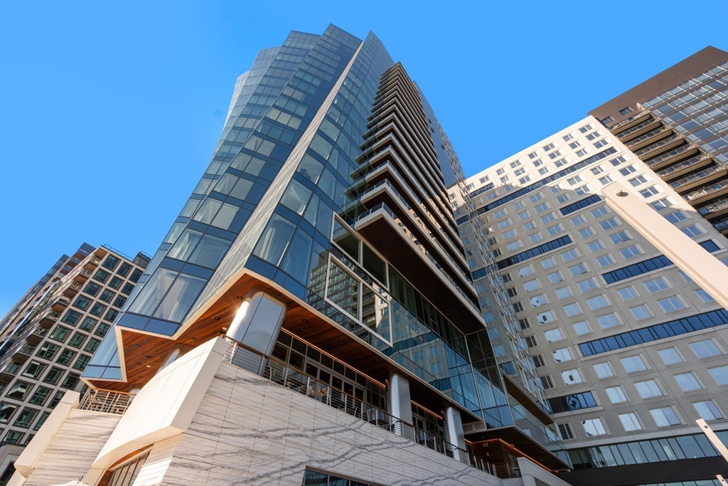 150 Seaport Blvd #8A Boston, MA 02210