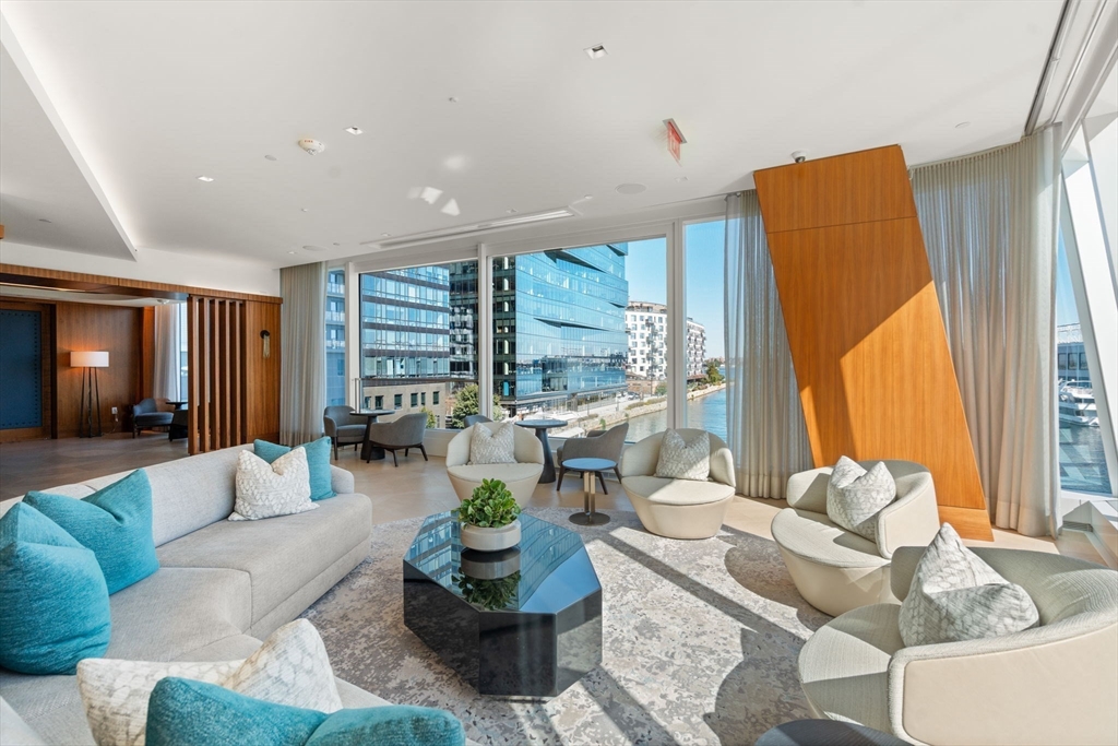 150 Seaport Blvd #8A Boston, MA 02210