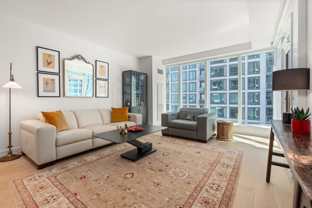 150 Seaport Blvd #8A Boston, MA 02210