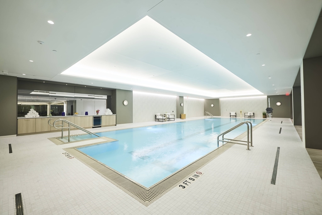 10 Rowes Wharf #1003 Boston, MA 02110