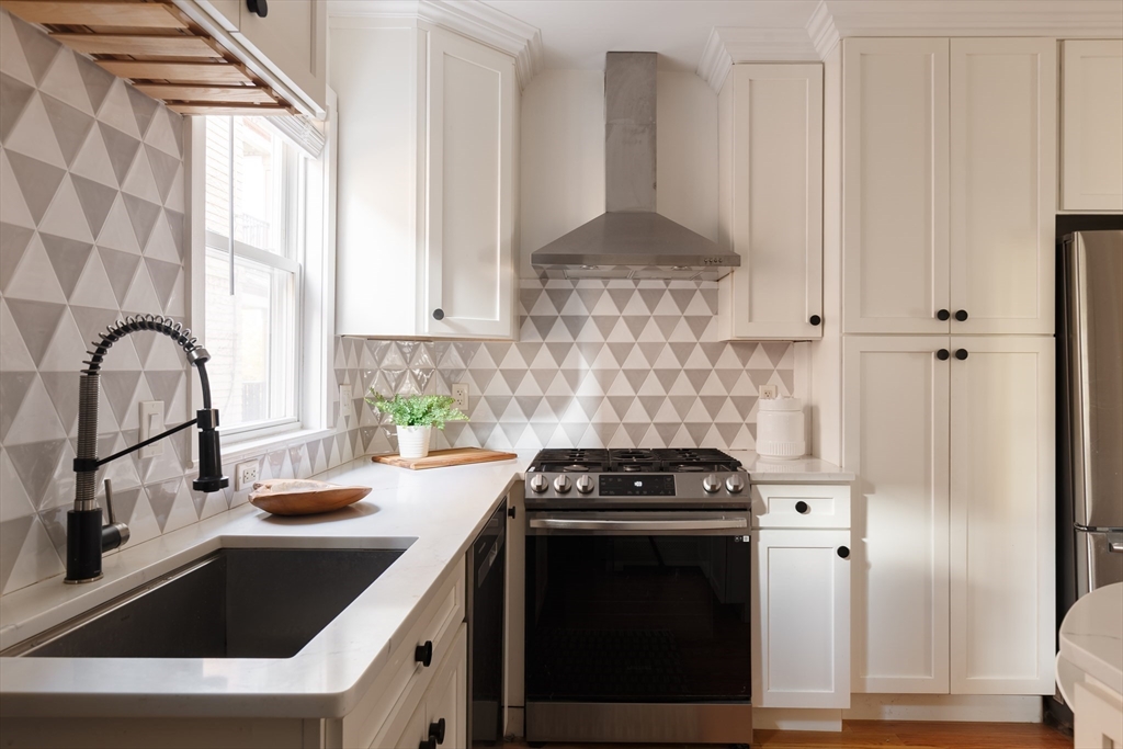 24 Washburn Ave #1 Cambridge, MA 02140