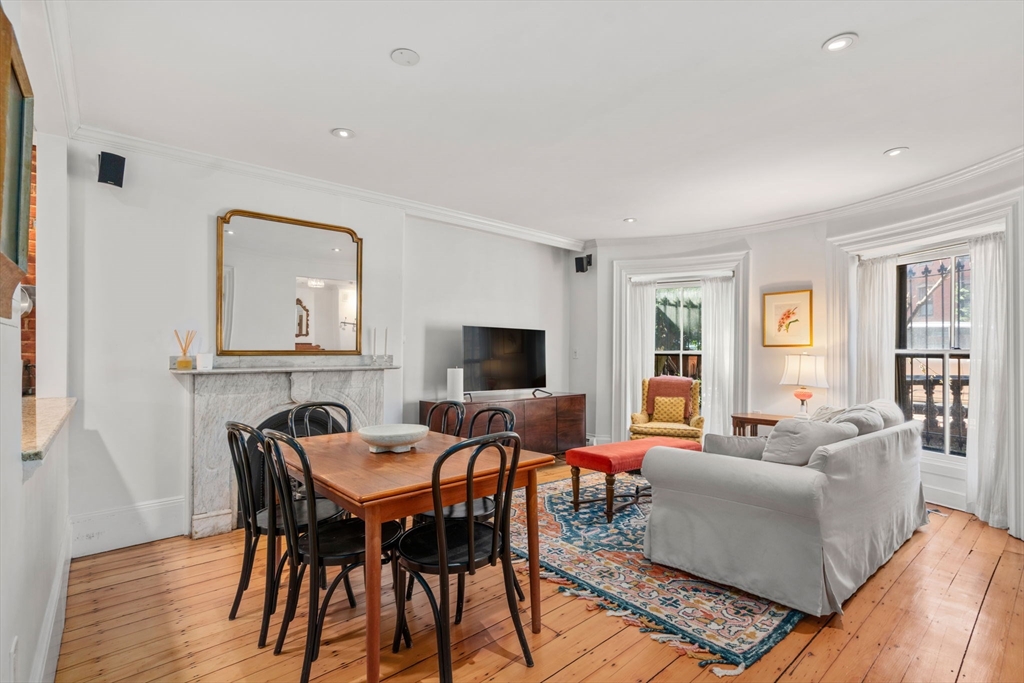 18 Worcester Sq #2