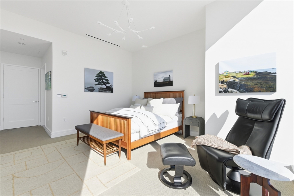 1 Dalton St #4205 Boston, MA 02115