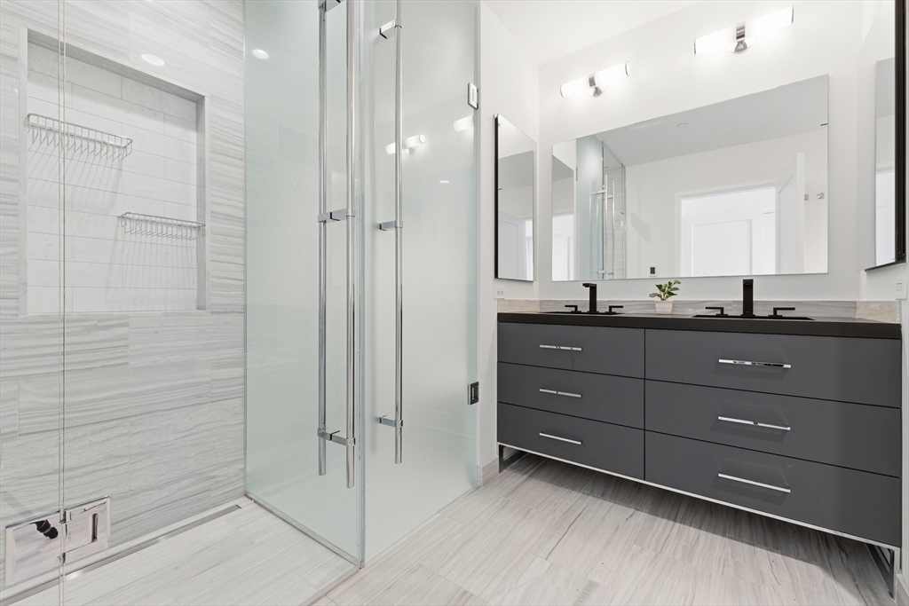 1 Dalton St #4205 Boston, MA 02115