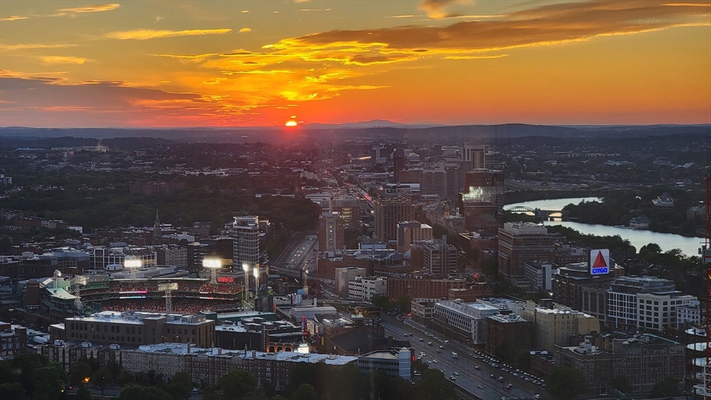 1 Dalton St #4205 Boston, MA 02115