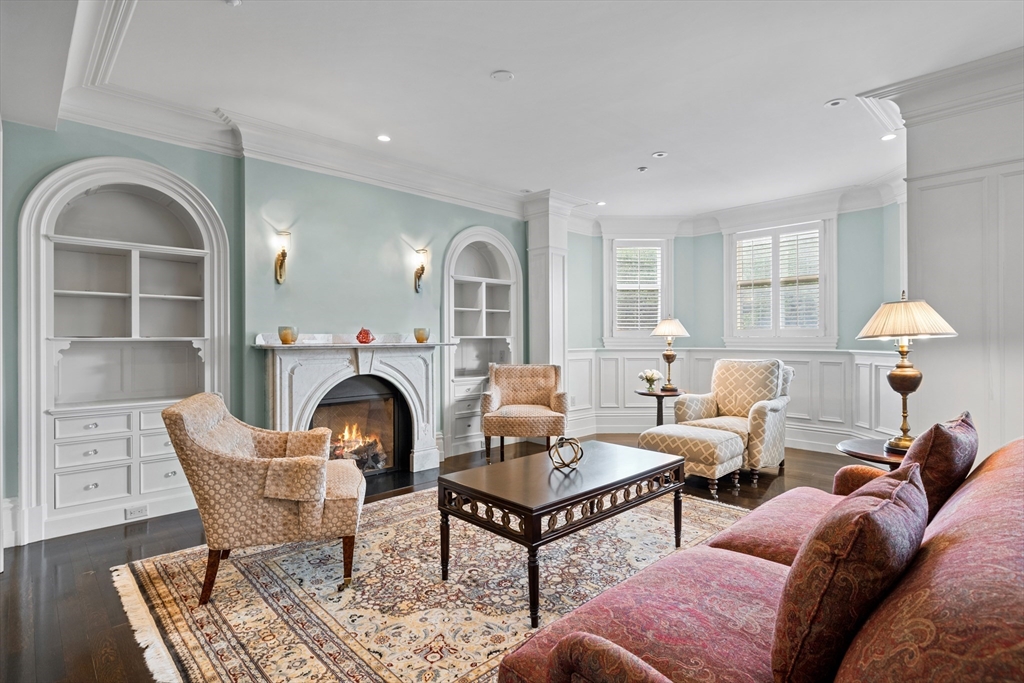 45 Commonwealth Ave #04