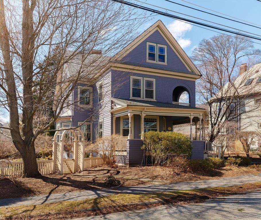 40 Marion Rd Watertown, MA 02472