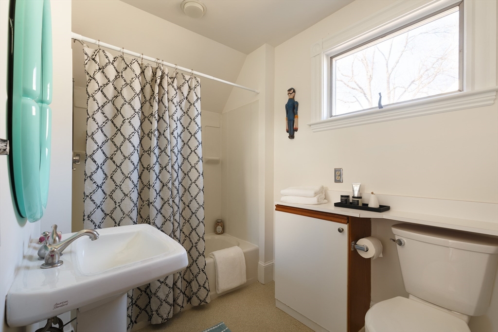 40 Marion Rd Watertown, MA 02472