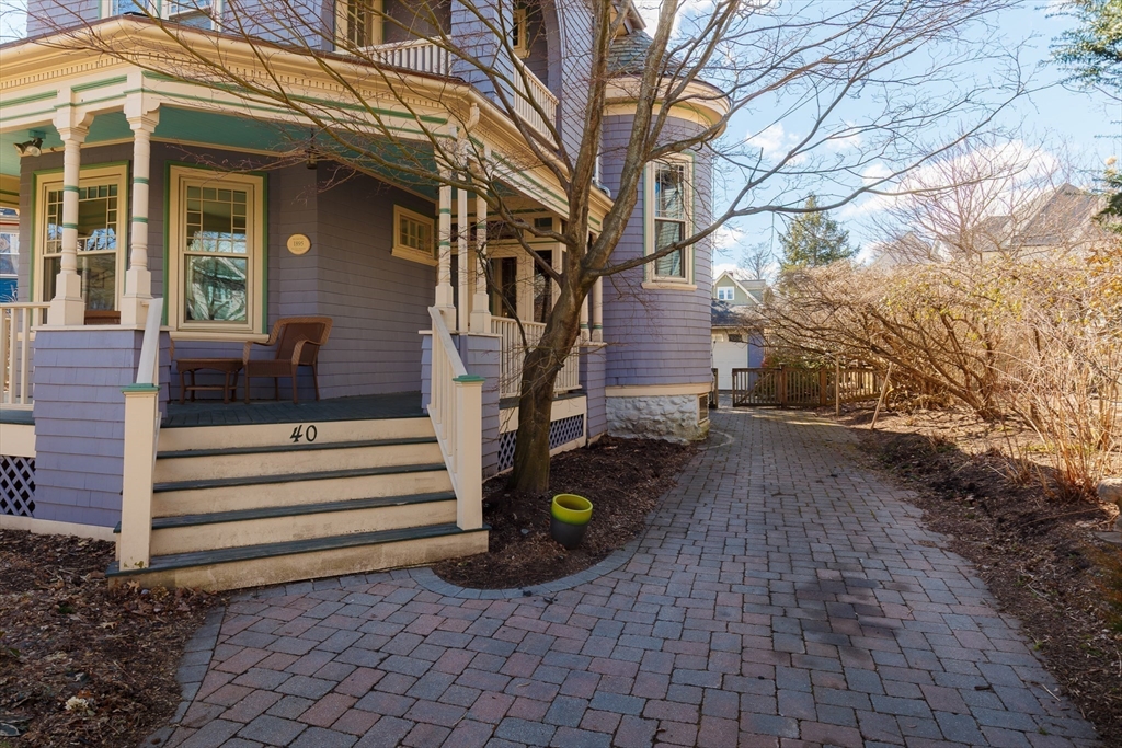 40 Marion Rd Watertown, MA 02472