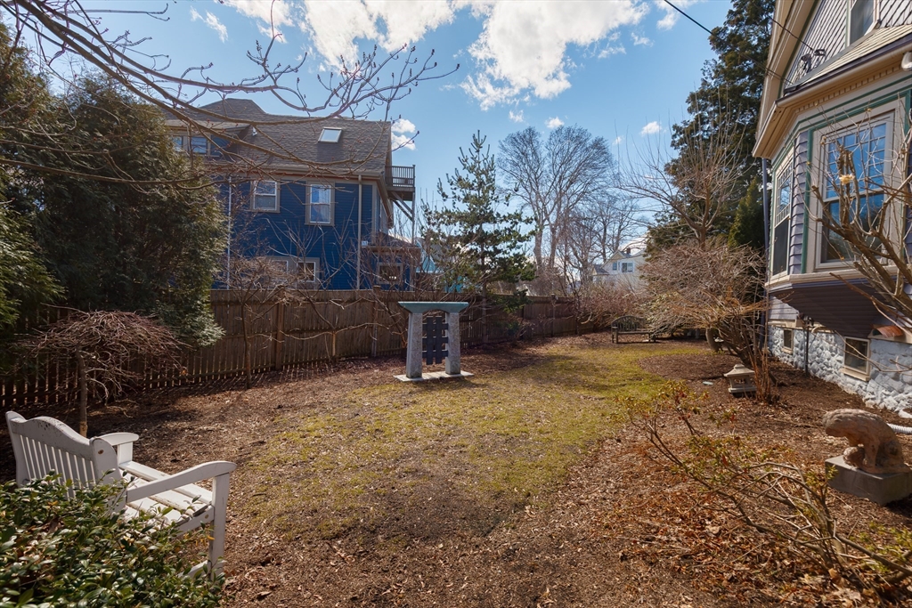 40 Marion Rd Watertown, MA 02472
