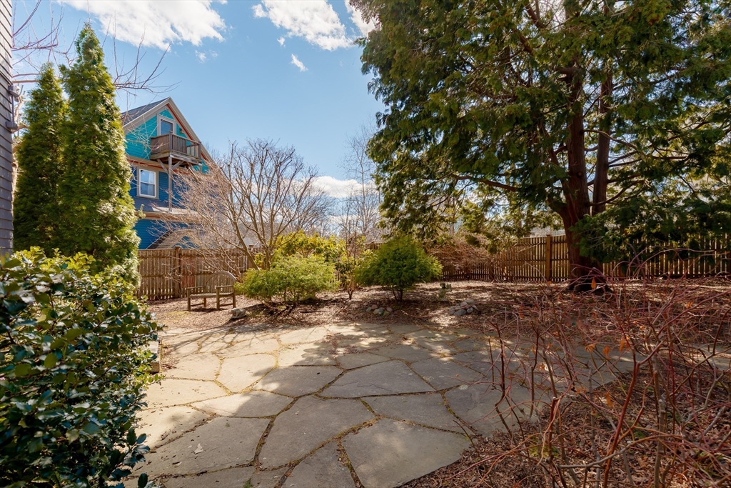 40 Marion Rd Watertown, MA 02472