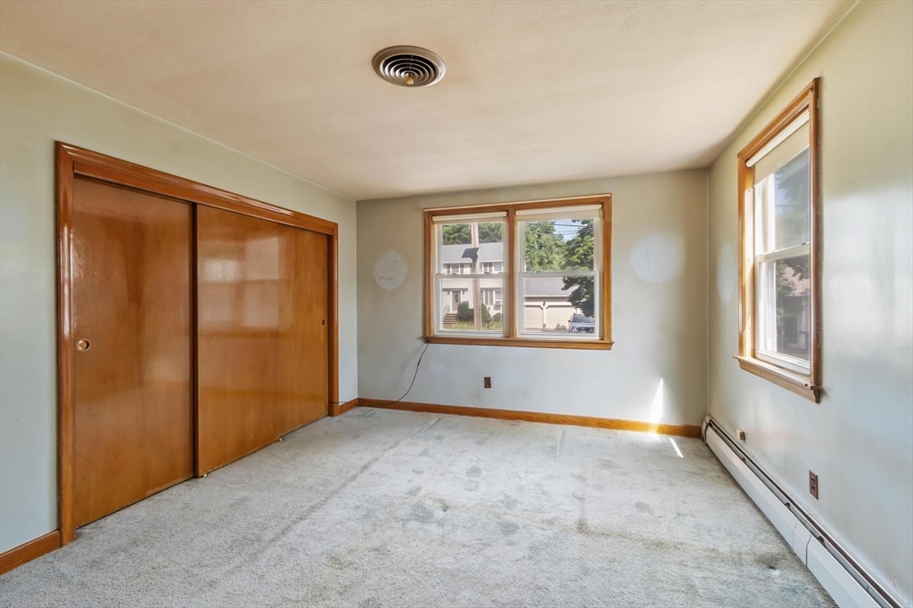 370 Albion St Wakefield, MA 01880