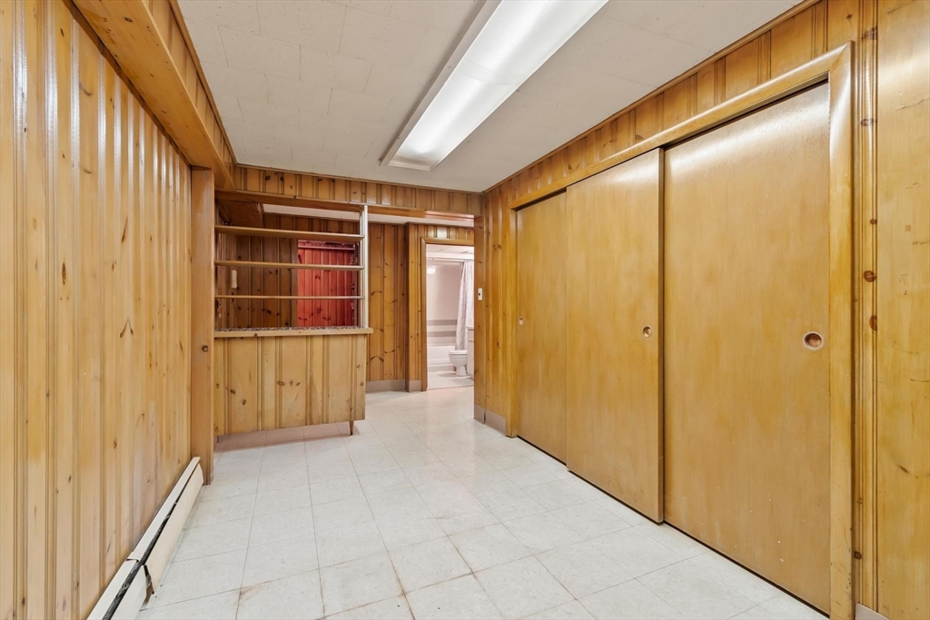 370 Albion St Wakefield, MA 01880
