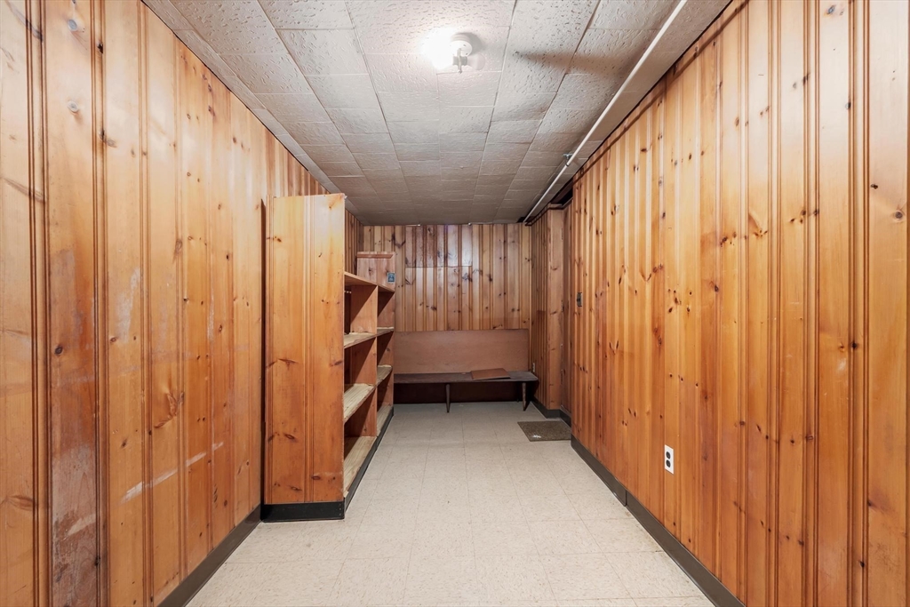 370 Albion St Wakefield, MA 01880