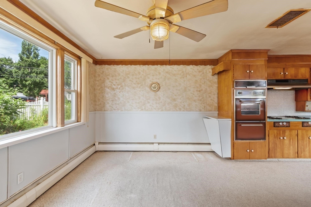 370 Albion St Wakefield, MA 01880