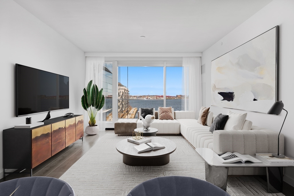 150 Seaport Blvd #7D Boston, MA 02210