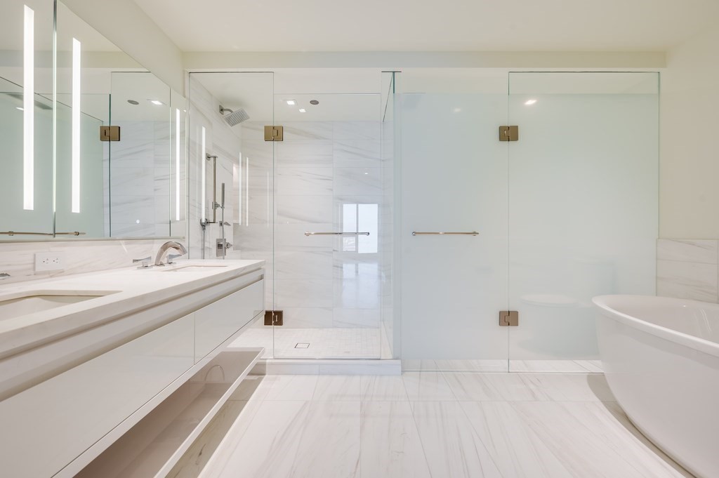 150 Seaport Blvd #7D Boston, MA 02210