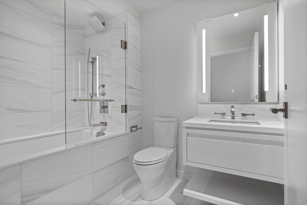 150 Seaport Blvd #7D Boston, MA 02210