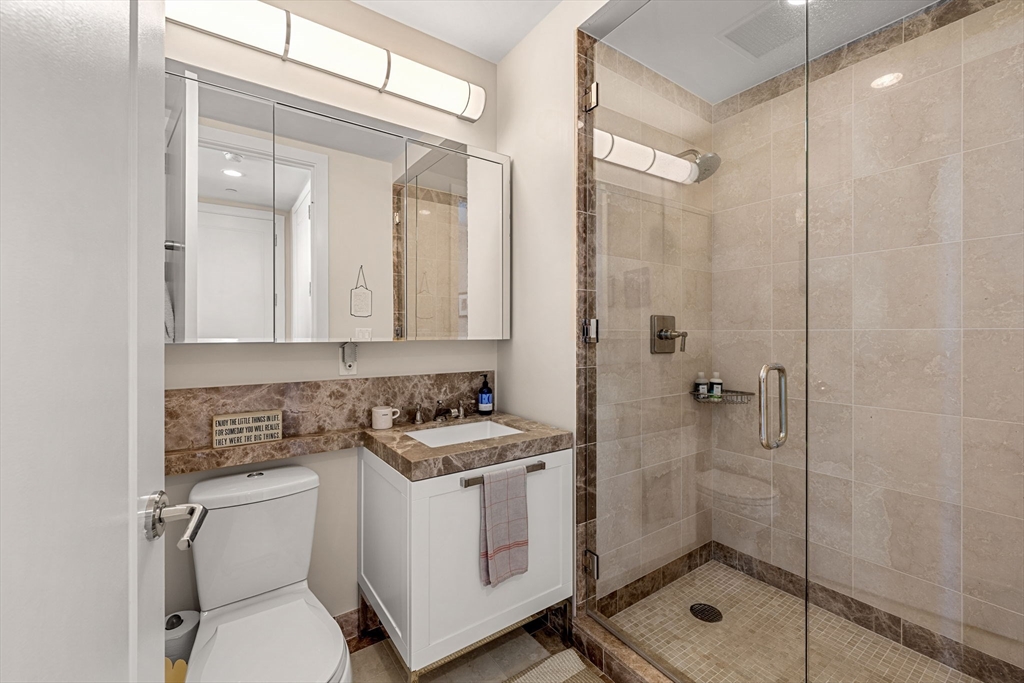 400 uart St #16J Boston, MA 02116