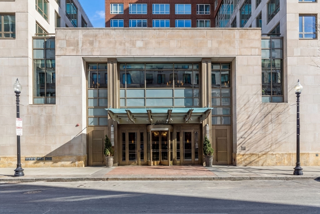 400 uart St #16J Boston, MA 02116