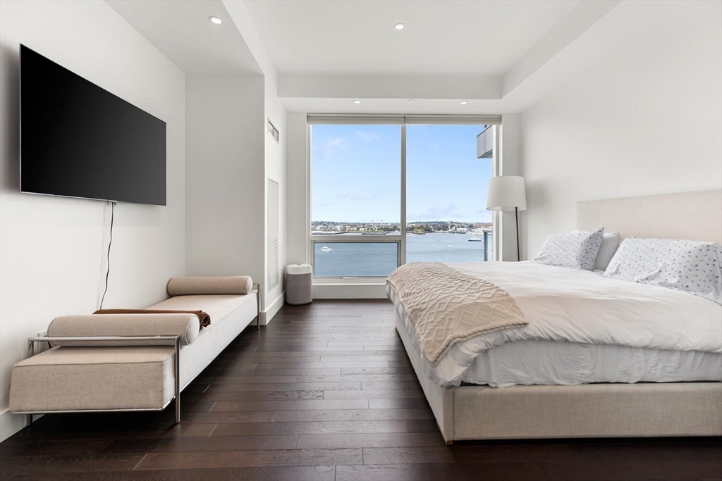 22 Liberty Dr #10D Boston, MA 02210