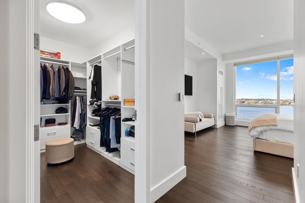 22 Liberty Dr #10D Boston, MA 02210