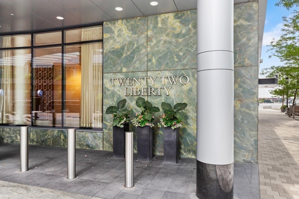 22 Liberty Dr #10D Boston, MA 02210