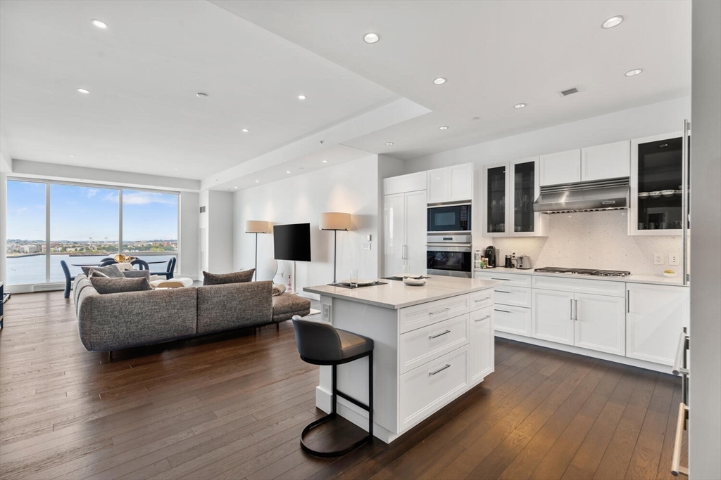 22 Liberty Dr #10D Boston, MA 02210