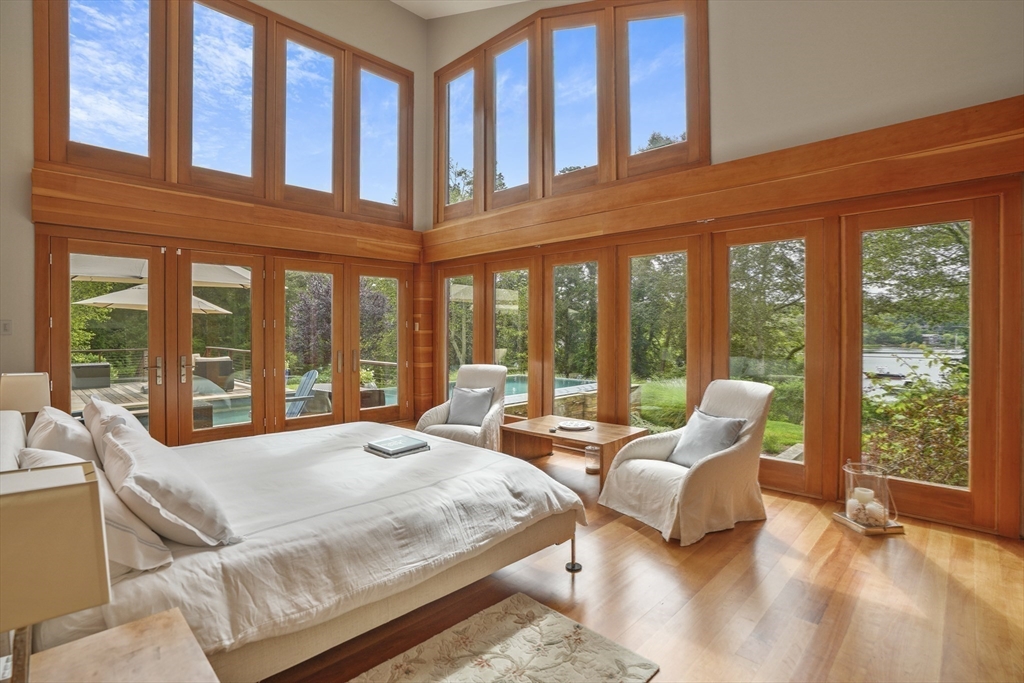 400 Barnes Rd Oak Bluffs, MA 02557 400 Barnes Rd Oak Bluffs, MA 02557