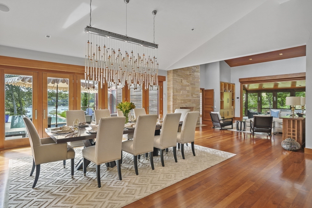 400 Barnes Rd Oak Bluffs, MA 02557 400 Barnes Rd Oak Bluffs, MA 02557