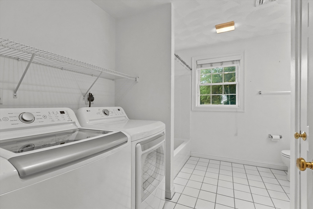 5 Bateman Ct #5 Wakefield, MA 01880 5 Bateman Ct #5 Wakefield, MA 01880